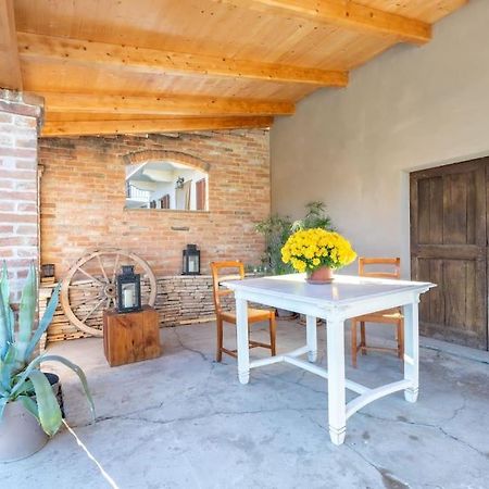 Villa Cascina Abbona - Cascina Storica A 15 Min. Da Alba Canove Exterior foto