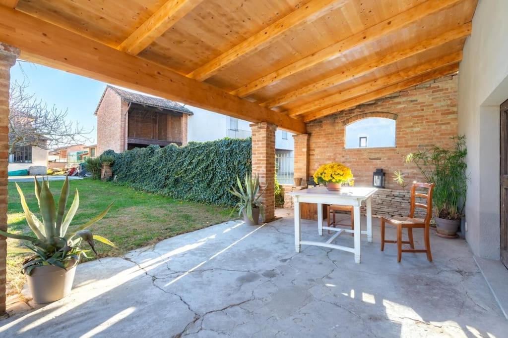 Villa Cascina Abbona - Cascina Storica A 15 Min. Da Alba Canove Exterior foto